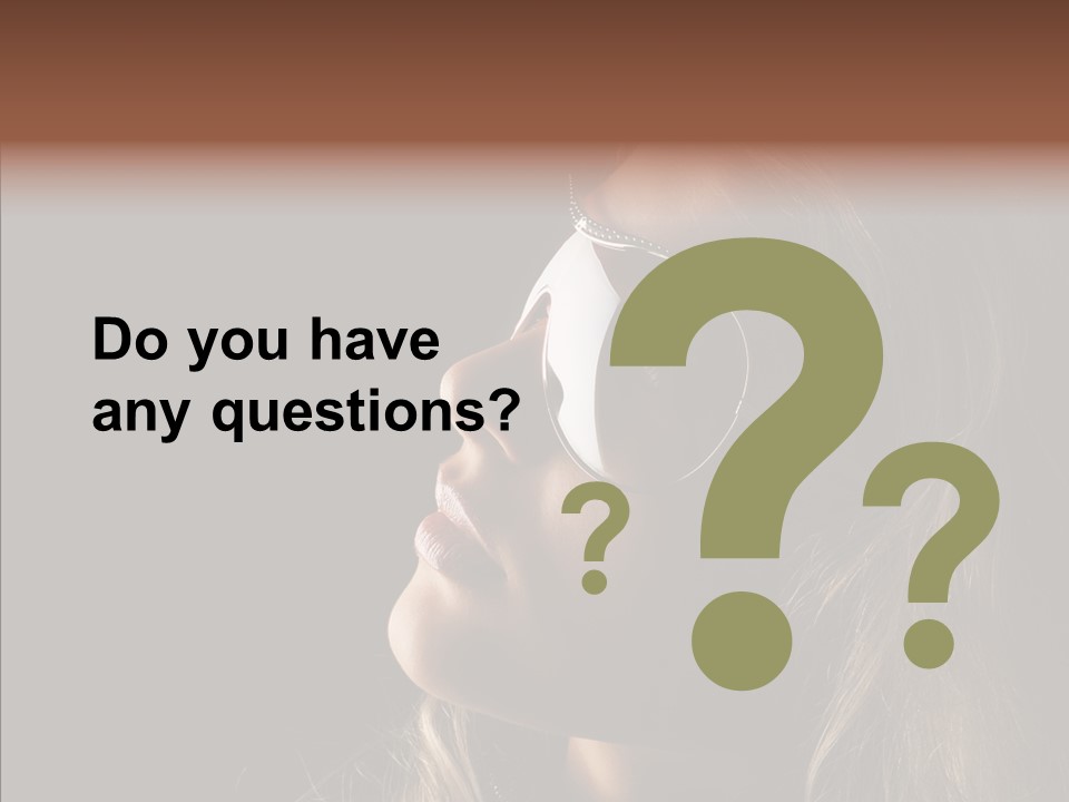 Pretty Fashionable Makeup PowerPoint Template