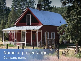 Dwelling Country Home PowerPoint Template