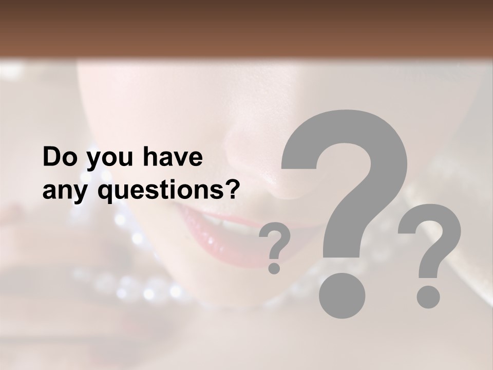 Beads Bright Make Up PowerPoint Template