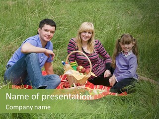 Pique Nique En Famille PowerPoint Template