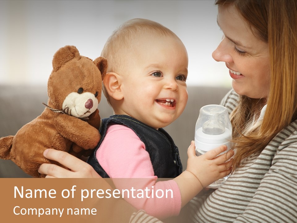 Bébé Maman PowerPoint Template