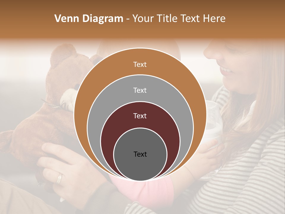 Bébé Maman PowerPoint Template