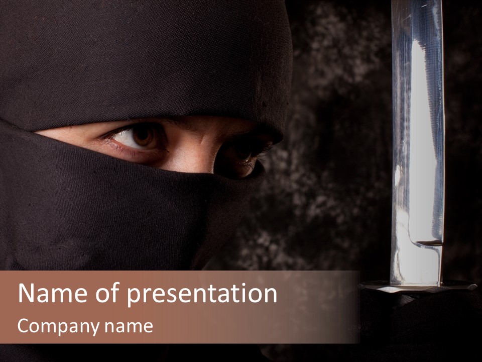 Ninja Kobieta PowerPoint Template
