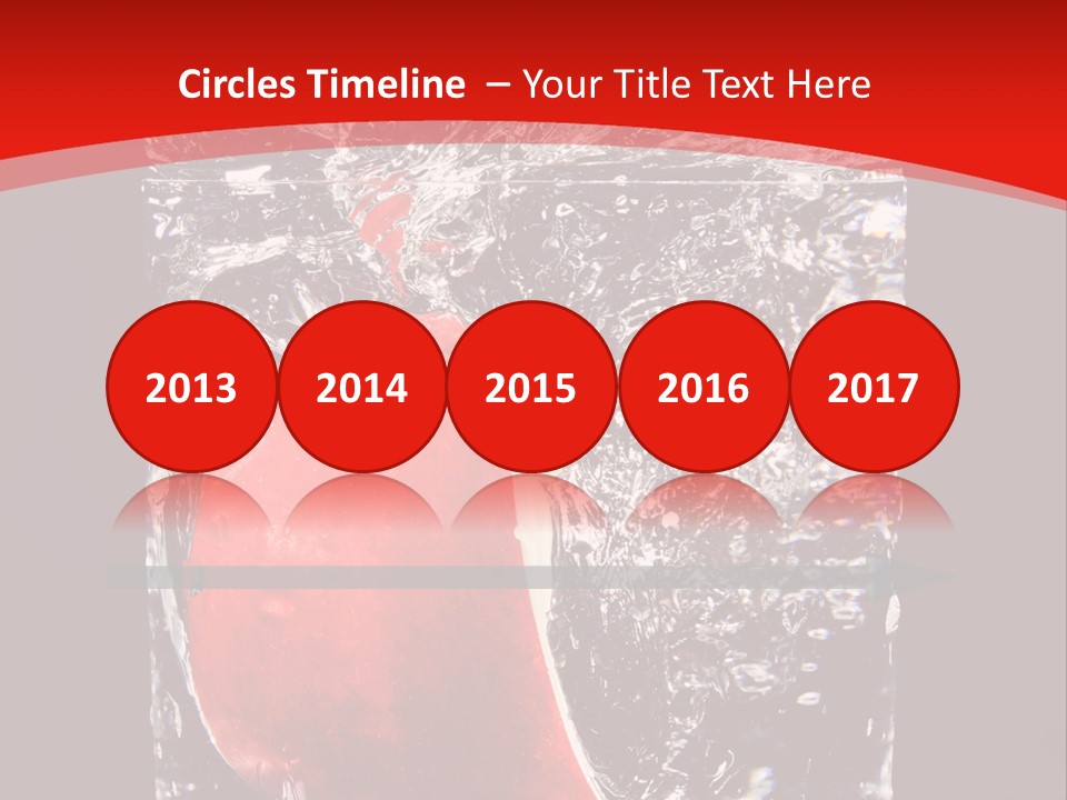 Manzana En Un Vaso Con Agua PowerPoint Template