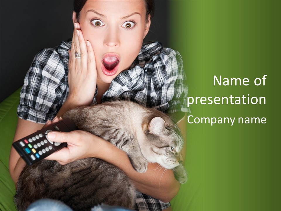 Lifestyle Living Wondered PowerPoint Template