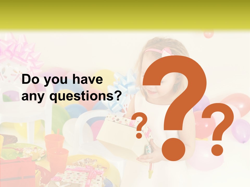 Red Smile Sweet PowerPoint Template