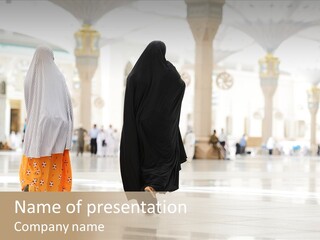 Pray Arab Omra PowerPoint Template