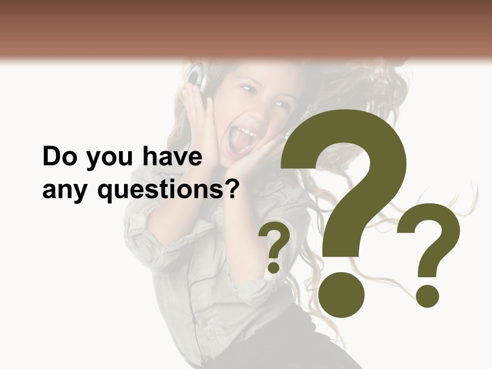 Long Mall High PowerPoint Template