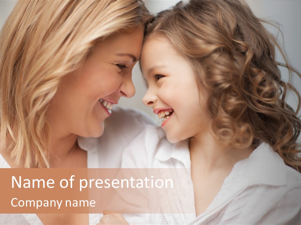 Middle Room Teenage PowerPoint Template