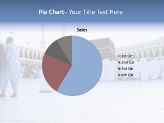 Congregation Copy Space Tawaf PowerPoint Template