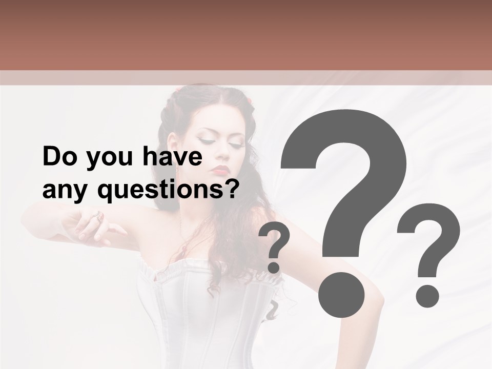 Model White Elegance PowerPoint Template