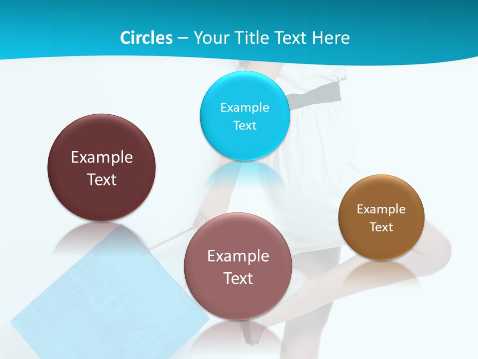 Fashion Retail Girl PowerPoint Template