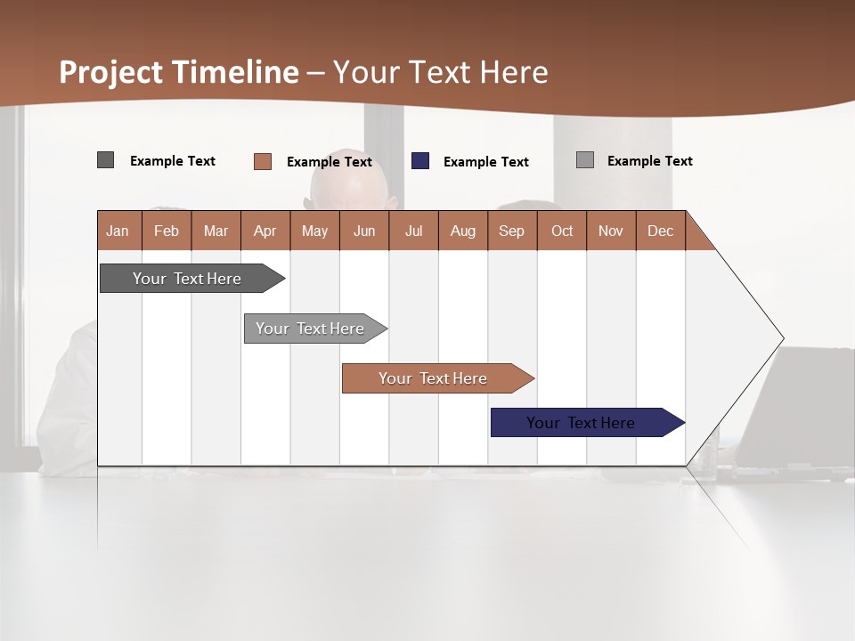 Businessclass Midman Laptopcomputer PowerPoint Template