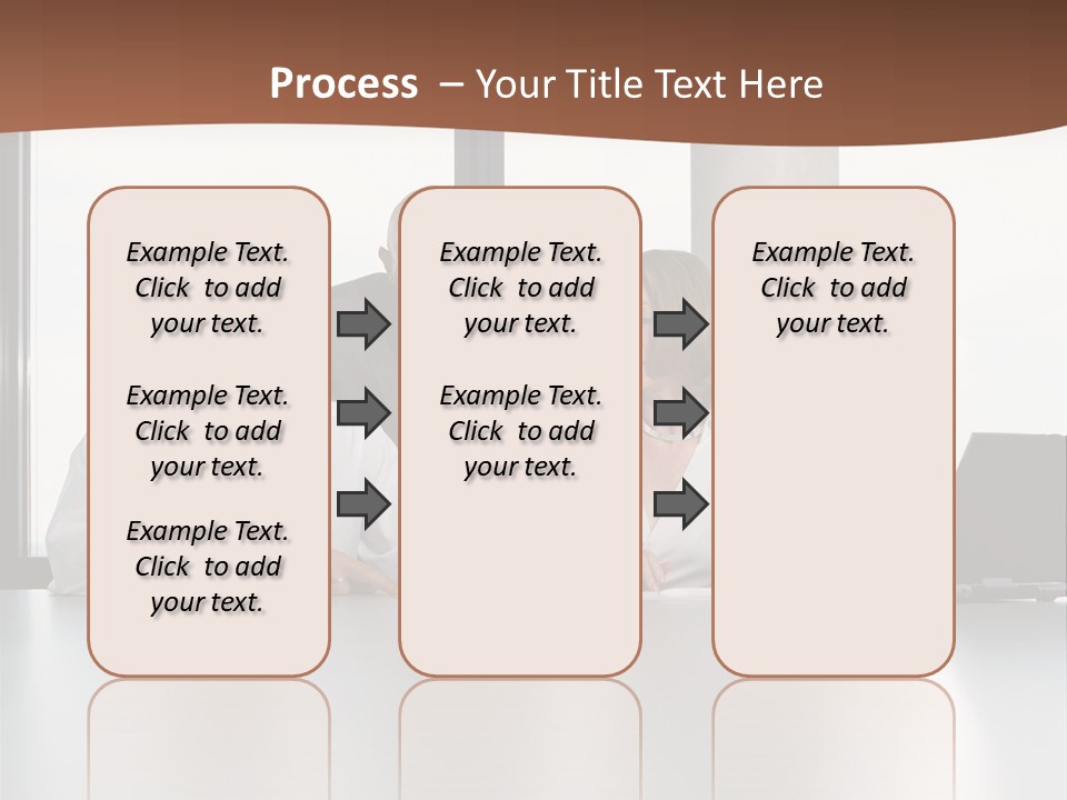 Businessclass Midman Laptopcomputer PowerPoint Template