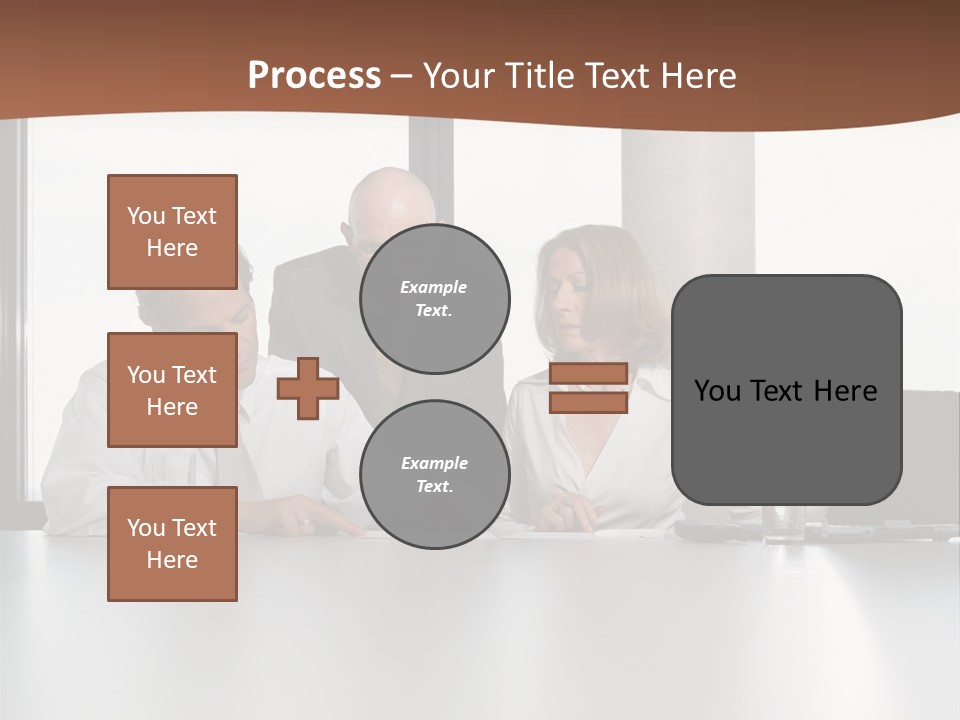 Businessclass Midman Laptopcomputer PowerPoint Template
