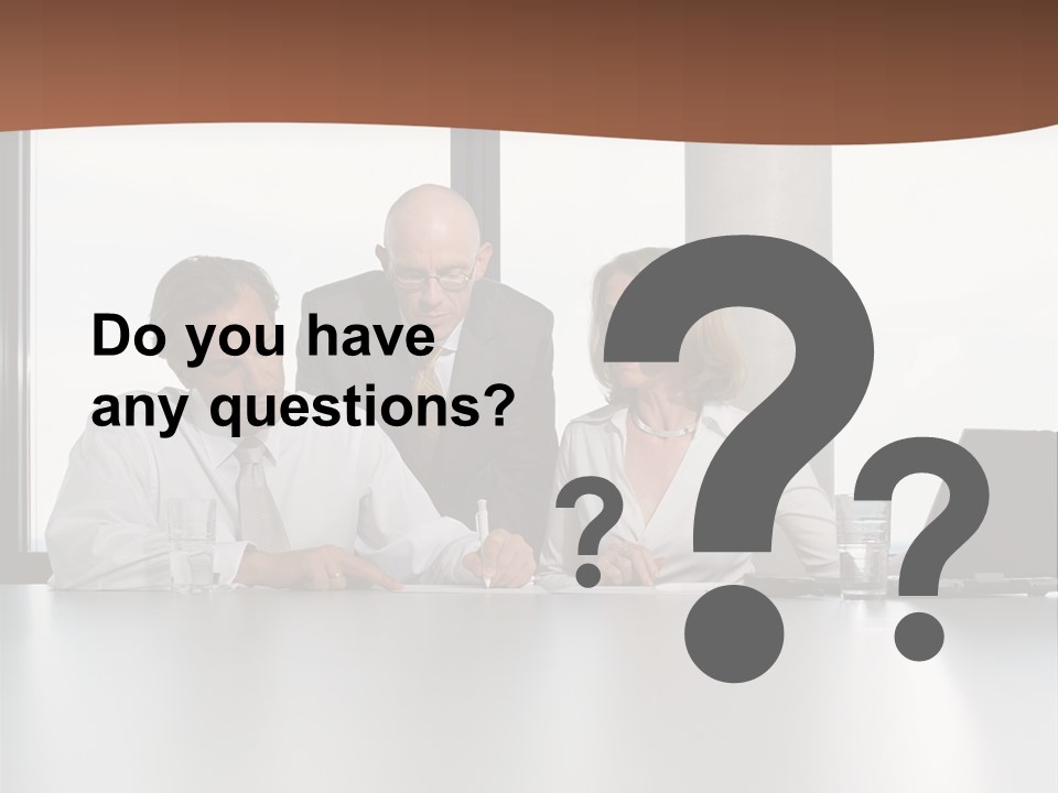 Businessclass Midman Laptopcomputer PowerPoint Template