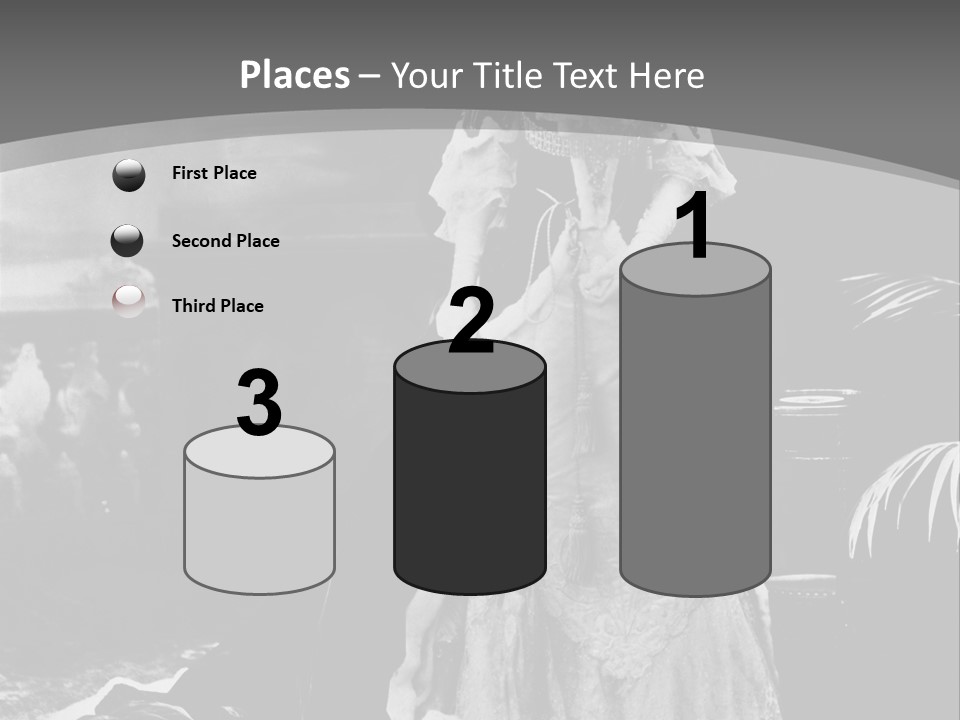 The Image Of The Queen PowerPoint Template