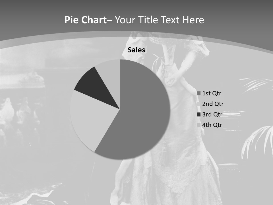 The Image Of The Queen PowerPoint Template