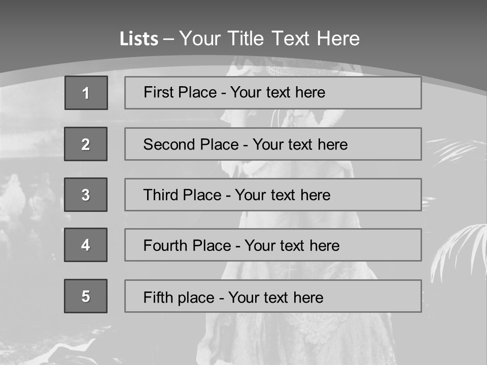 The Image Of The Queen PowerPoint Template