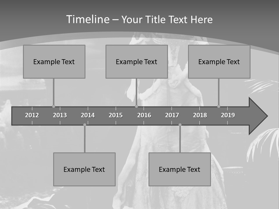 The Image Of The Queen PowerPoint Template