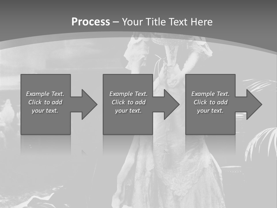 The Image Of The Queen PowerPoint Template