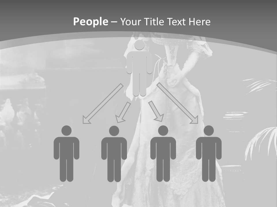 The Image Of The Queen PowerPoint Template