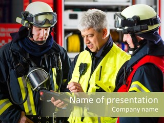 Feuerwehrmann Schutzkleidung Fire Brigade Firefighter Firefighters Firefighter Men PowerPoint Template