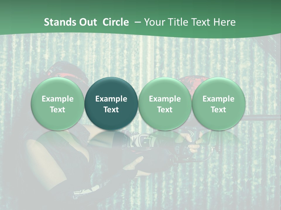 Rouge Airsoft Joueuse PowerPoint Template