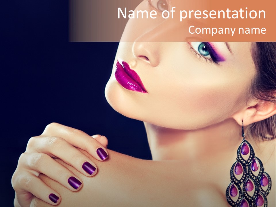 Make Up Female Cute PowerPoint Template