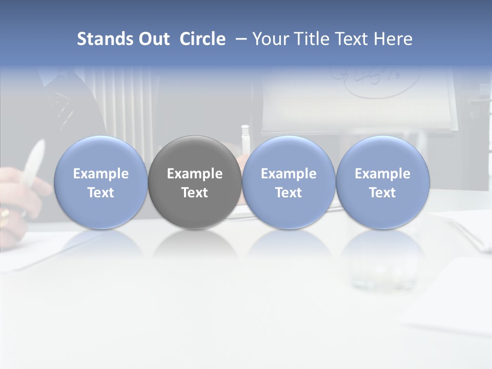 Busuccessful Presentation Of Entrepreneurs PowerPoint Template