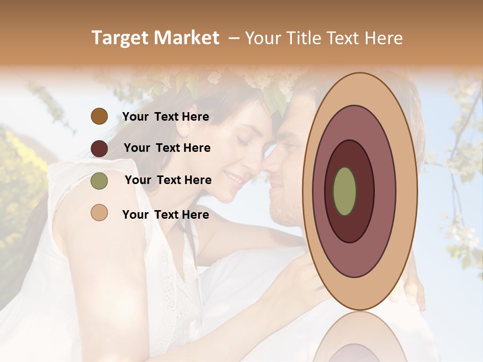 Romantik Freuen Couple PowerPoint Template