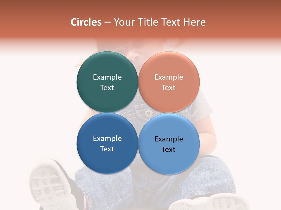 Sorridente Golosa Salopette PowerPoint Template