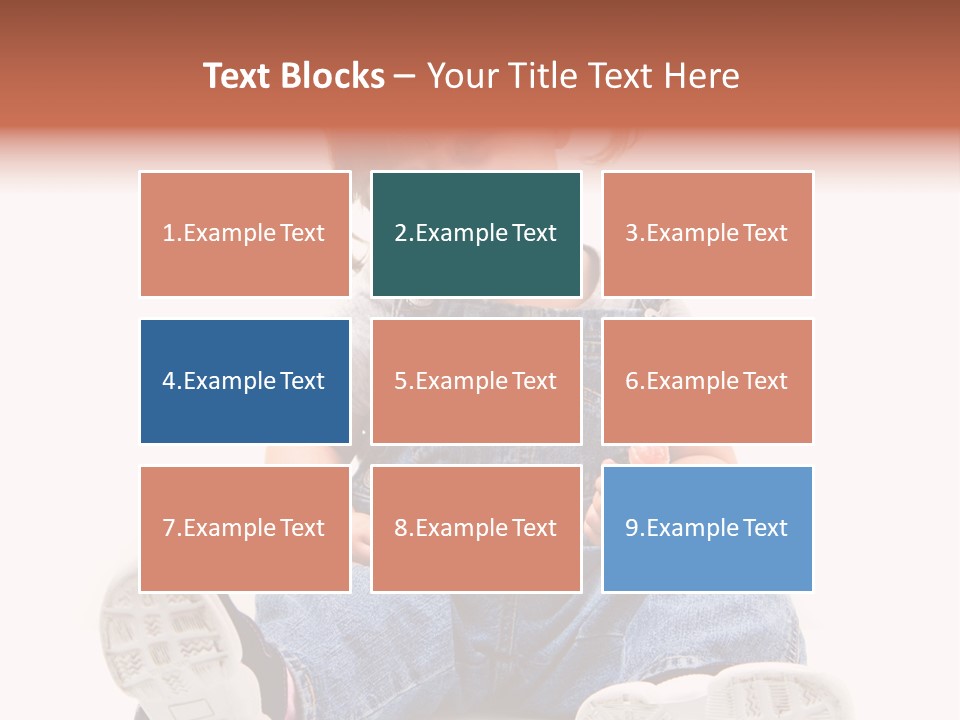 Sorridente Golosa Salopette PowerPoint Template