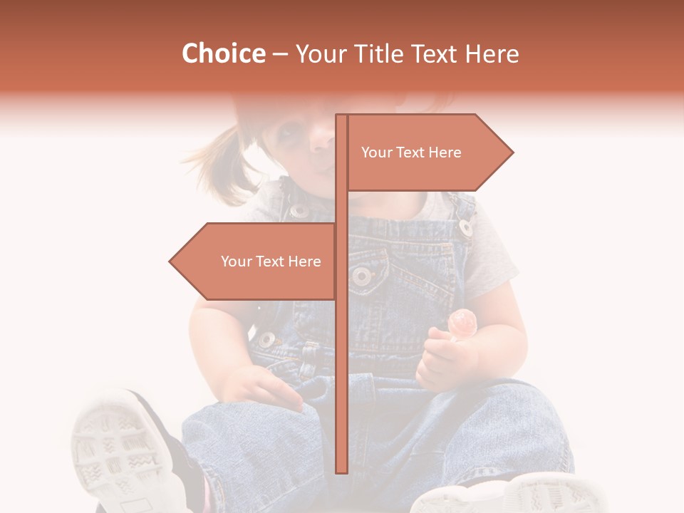 Sorridente Golosa Salopette PowerPoint Template