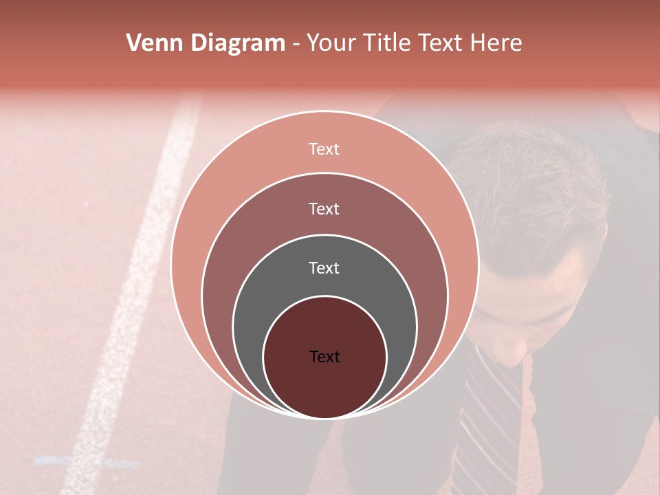 Course Sport Agressif PowerPoint Template