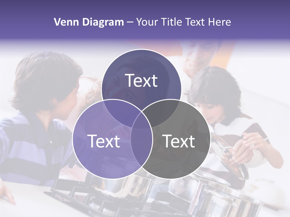 Joyful Lunch Mum PowerPoint Template