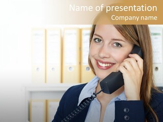 Verbindung Gleichzeitig Callcenter PowerPoint Template