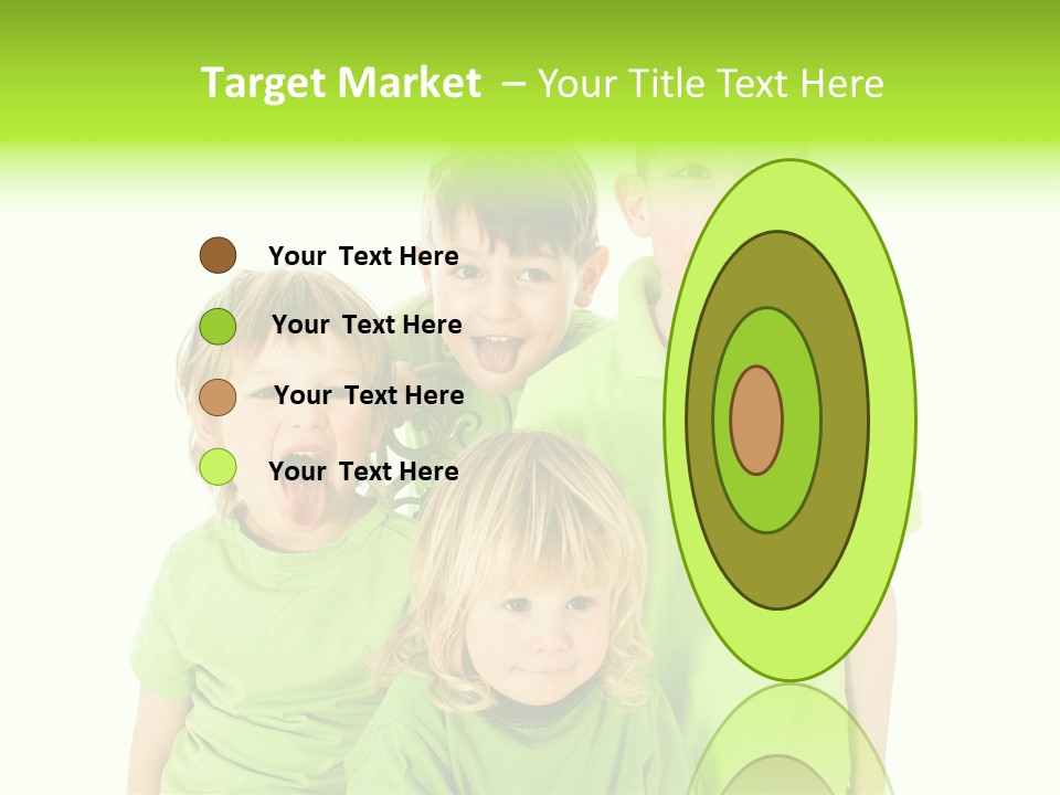 Kind Grimassen Freuen PowerPoint Template