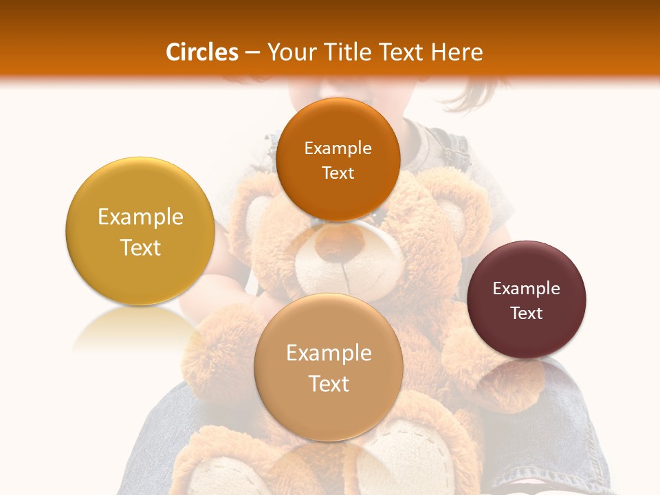 Pretty Toddler Giocattolo PowerPoint Template