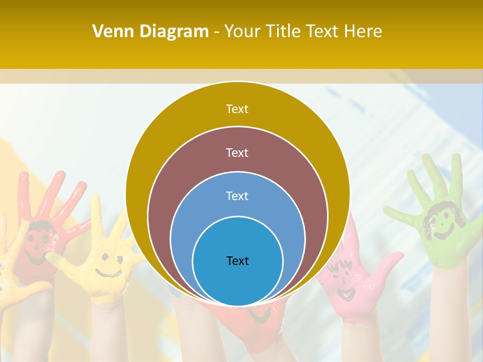 Rot Spiel Kind PowerPoint Template