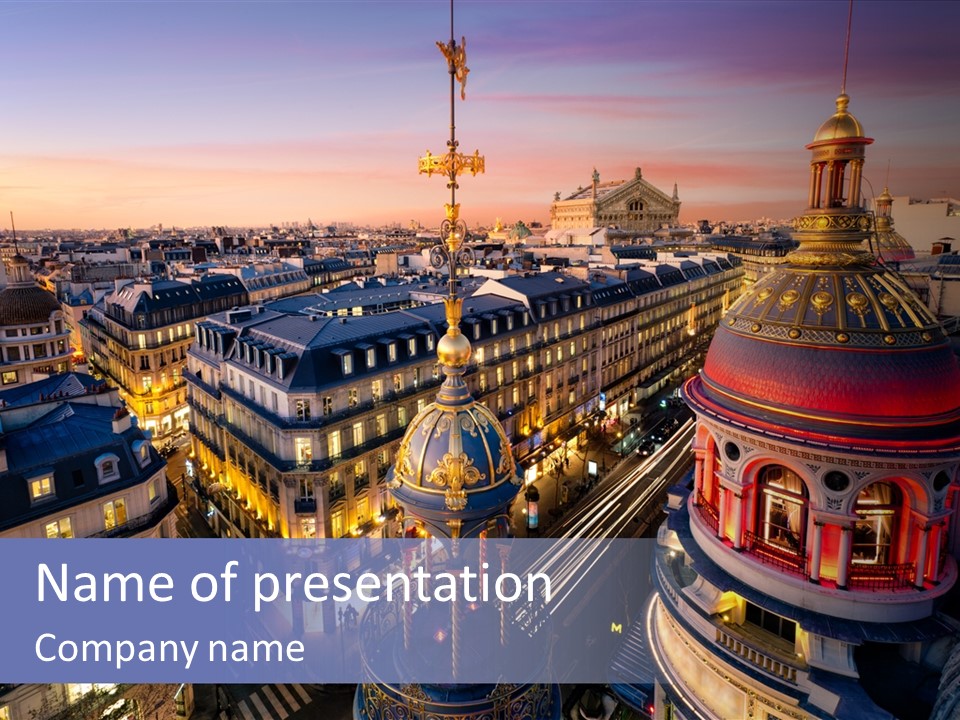 Capitale Coupole Touriste PowerPoint Template