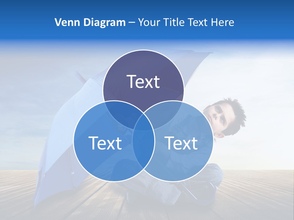 Cielo Legno Pioggia PowerPoint Template