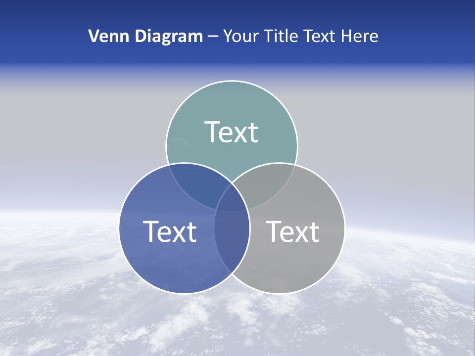 Nuages Terre Horizon PowerPoint Template