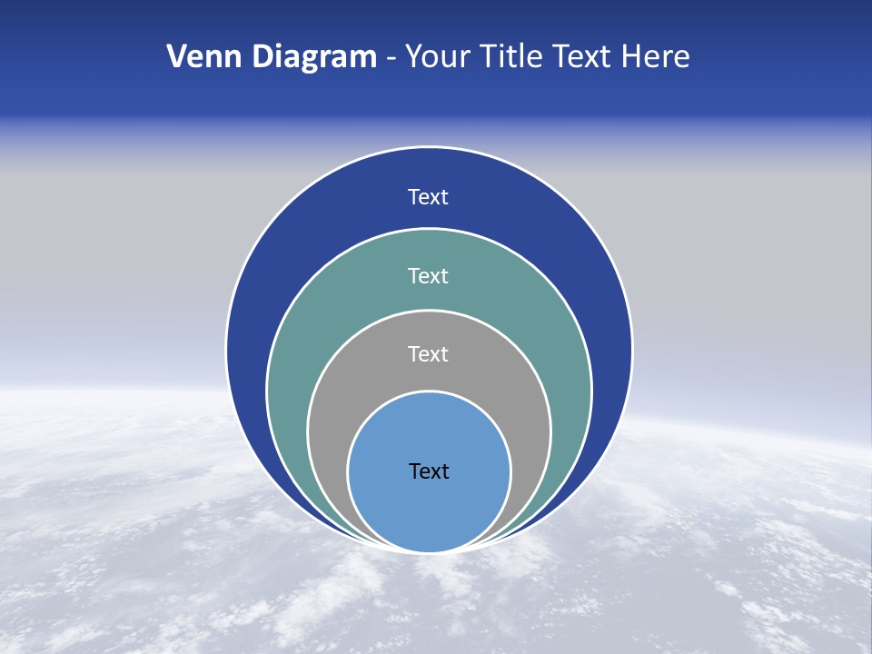 Nuages Terre Horizon PowerPoint Template