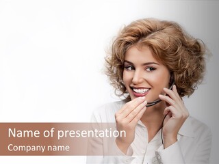 Pretty Consultant Online PowerPoint Template