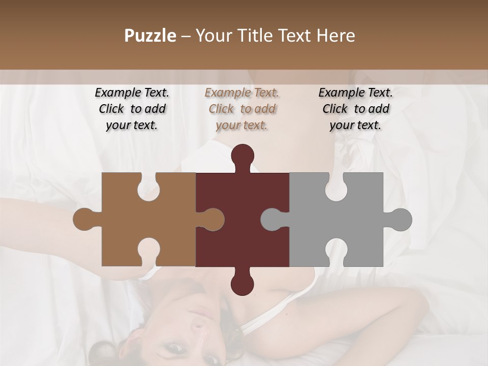 Frost Blond Expanse PowerPoint Template