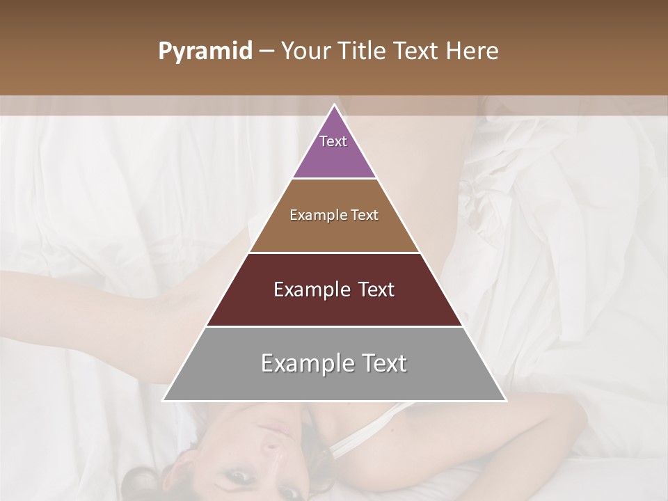 Frost Blond Expanse PowerPoint Template