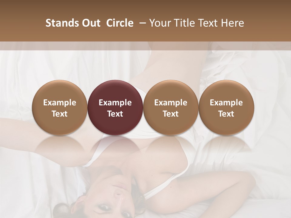 Frost Blond Expanse PowerPoint Template