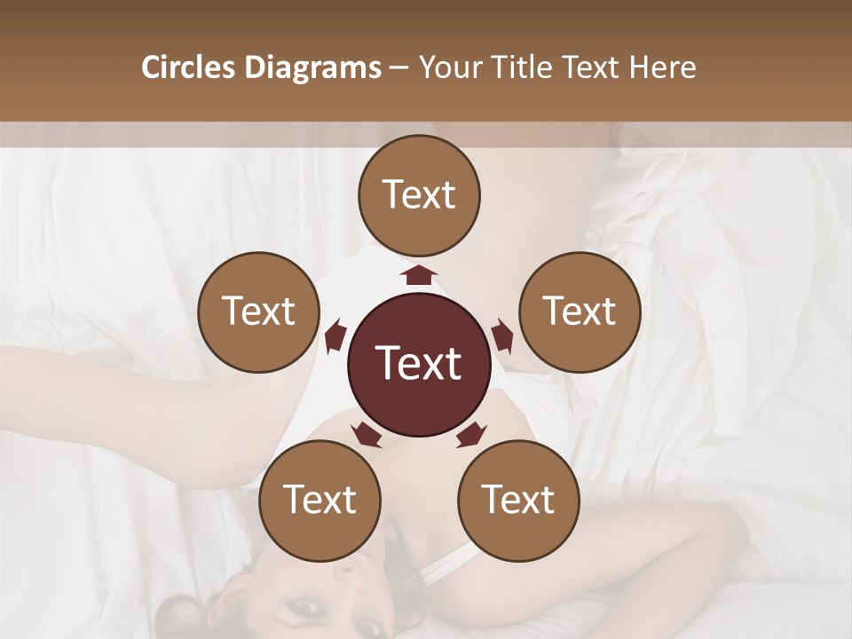 Frost Blond Expanse PowerPoint Template