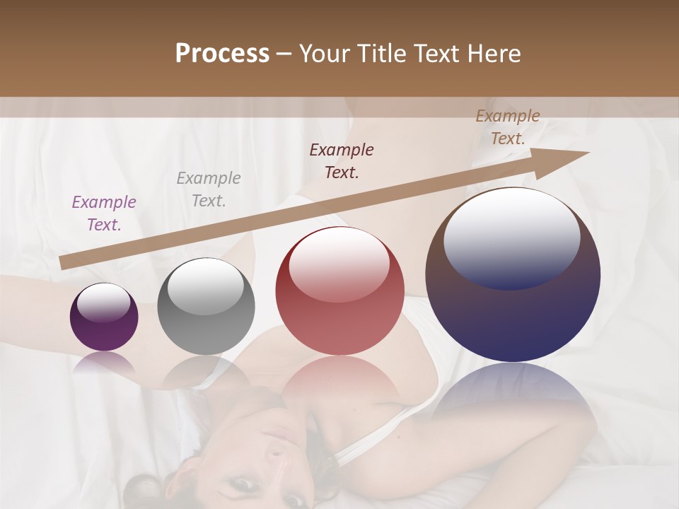 Frost Blond Expanse PowerPoint Template